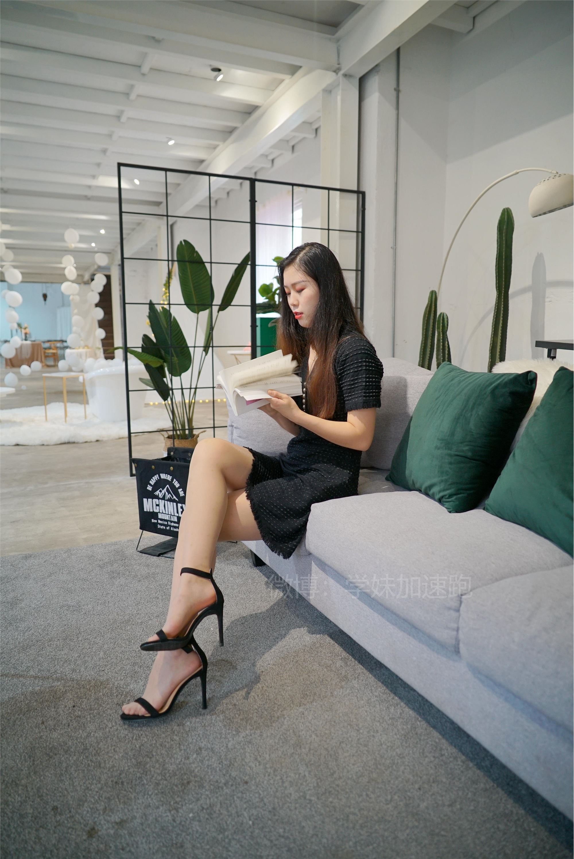 学妹加速跑 XM011《小冉学妹2》